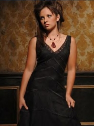 Photos de Mackenzie Rosman - Photoshoot John Sciulli - 84